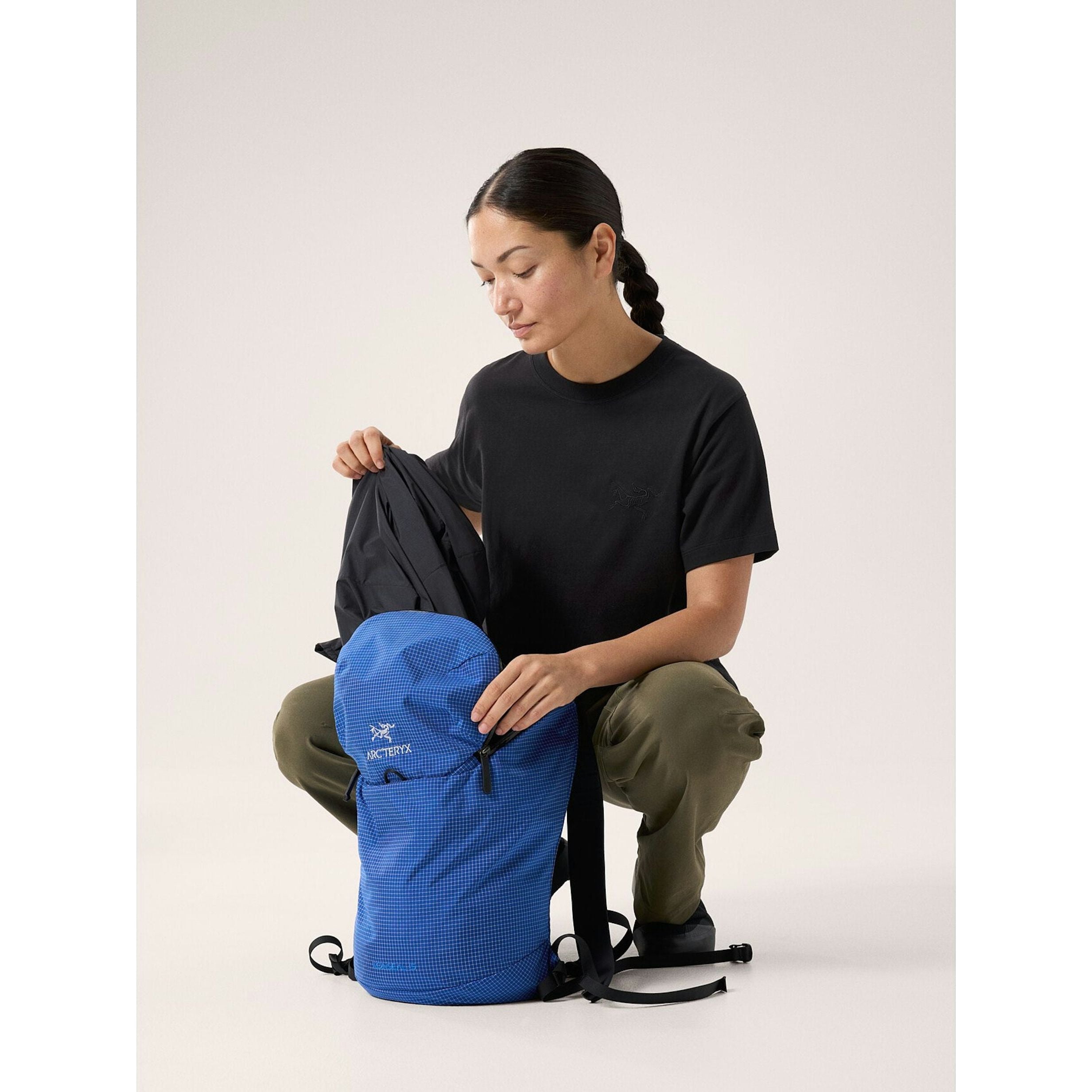 Arc'teryx Women's Kragg Cotton Short Sleeve Crew Shirt - Lightweight & Breathable for Hiking, Camping & Outdoor Adventures