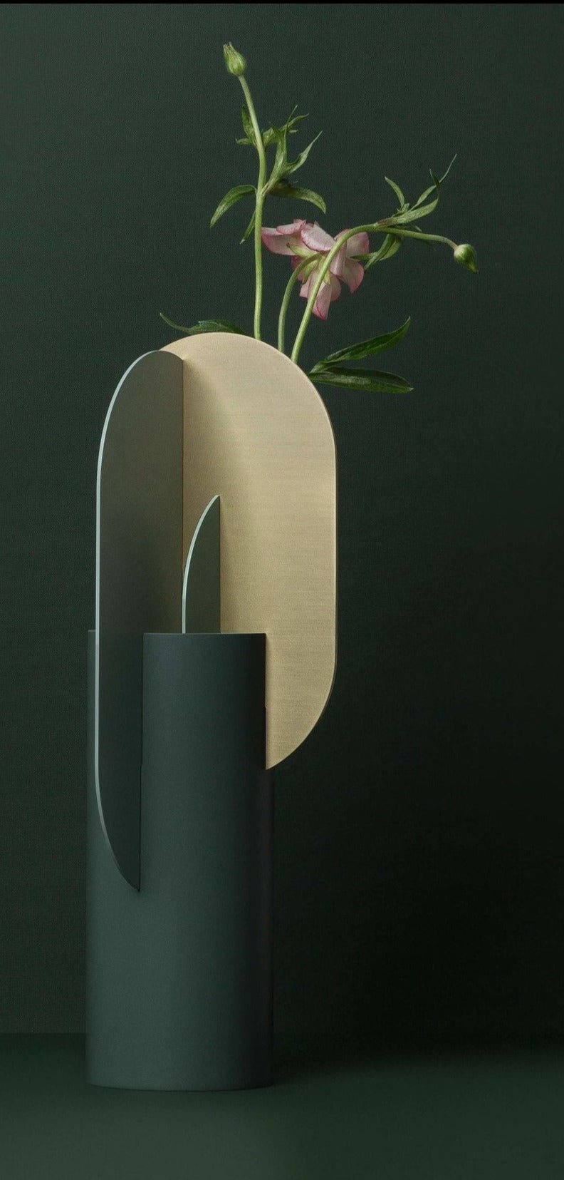 Ekster Vase CS9 by Noom - Modern Ceramic Flower Vase for Home Decor, Office & Wedding Centerpieces - Elegant Floral Arrangement Display for Living Room, Dining Table & Gift Ideas