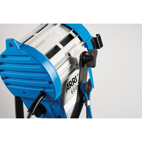 ARRI 650W Plus Tungsten Fresnel Light - 120V/240V Dual Voltage Studio Lighting for Film & Video Production - Perfect for Cinematography, Photography, and Theater Stage Lighting