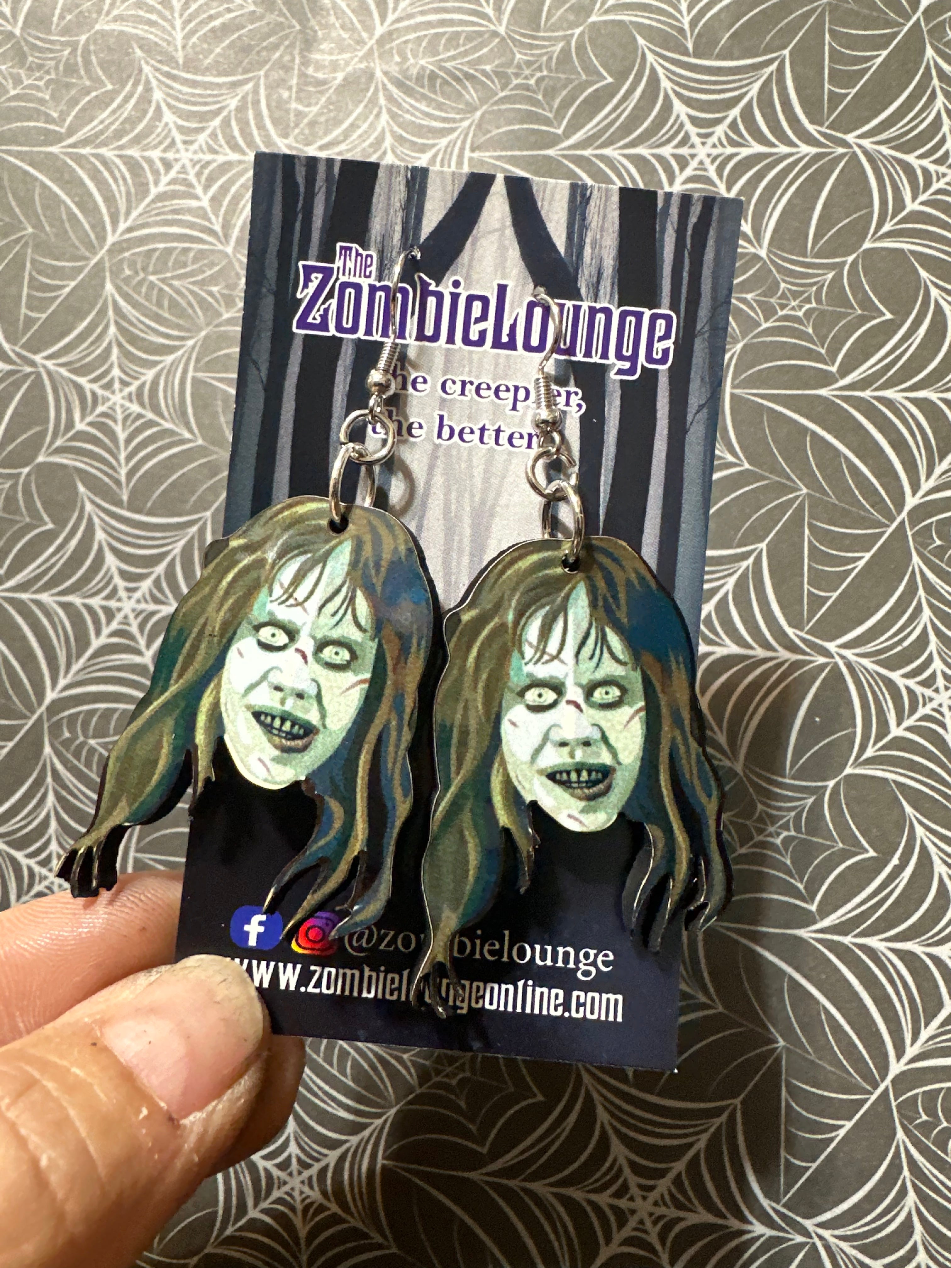 Exorcist Earrings - Gothic Horror Jewelry for Women, Handmade Vintage Style Cross Pendant Earrings - Perfect for Halloween, Cosplay, and Dark Fashion Accessories