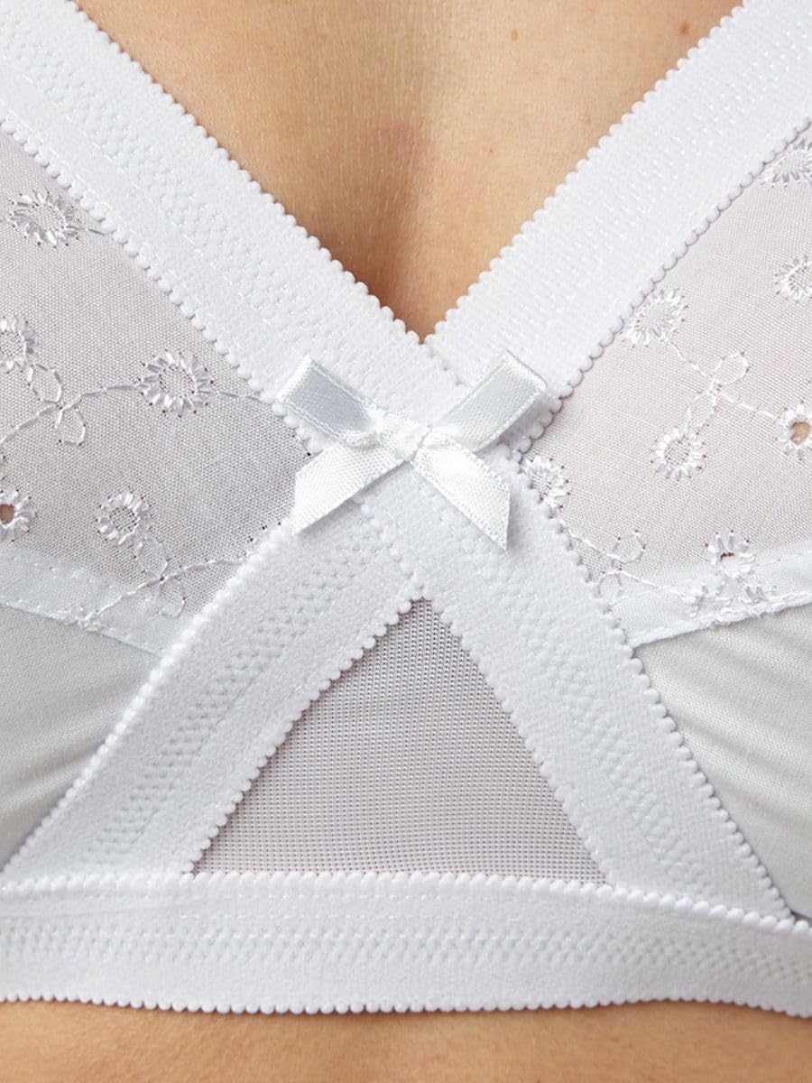 Marlon Women's Everyday Comfort Non-Wired Full Cup Embroidered Soft Bra 42D White - Perfect for Work, Yoga & Relaxation