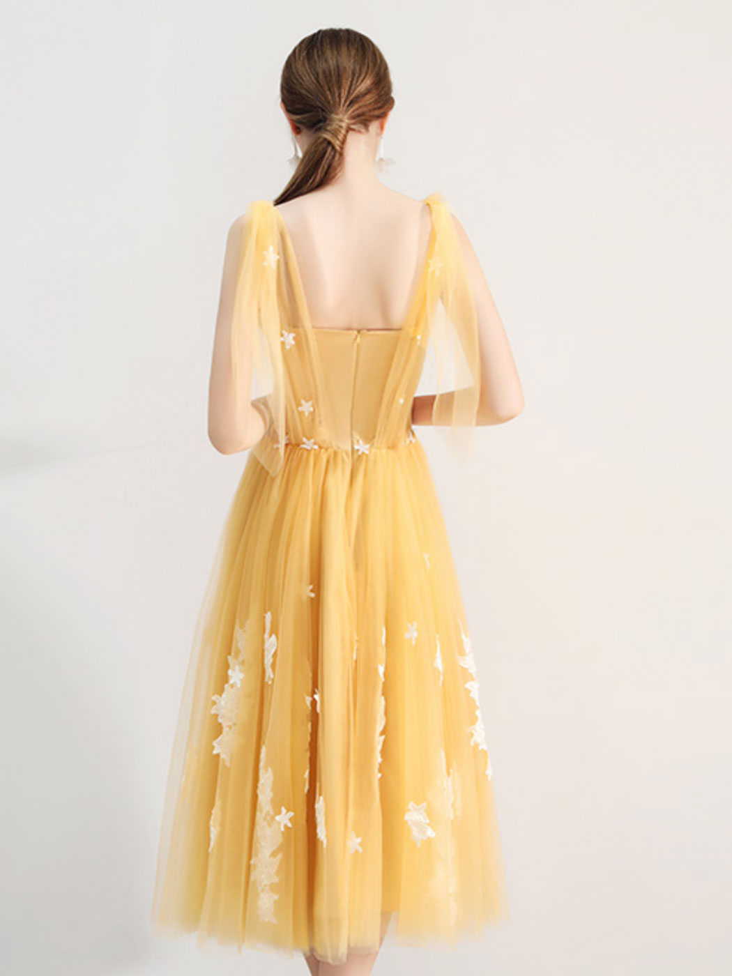 Elegant A-Line Yellow Tulle Lace Short Prom Dress | Homecoming Party Gown | Perfect for Prom Night, Homecoming Dance & Special Occasions
