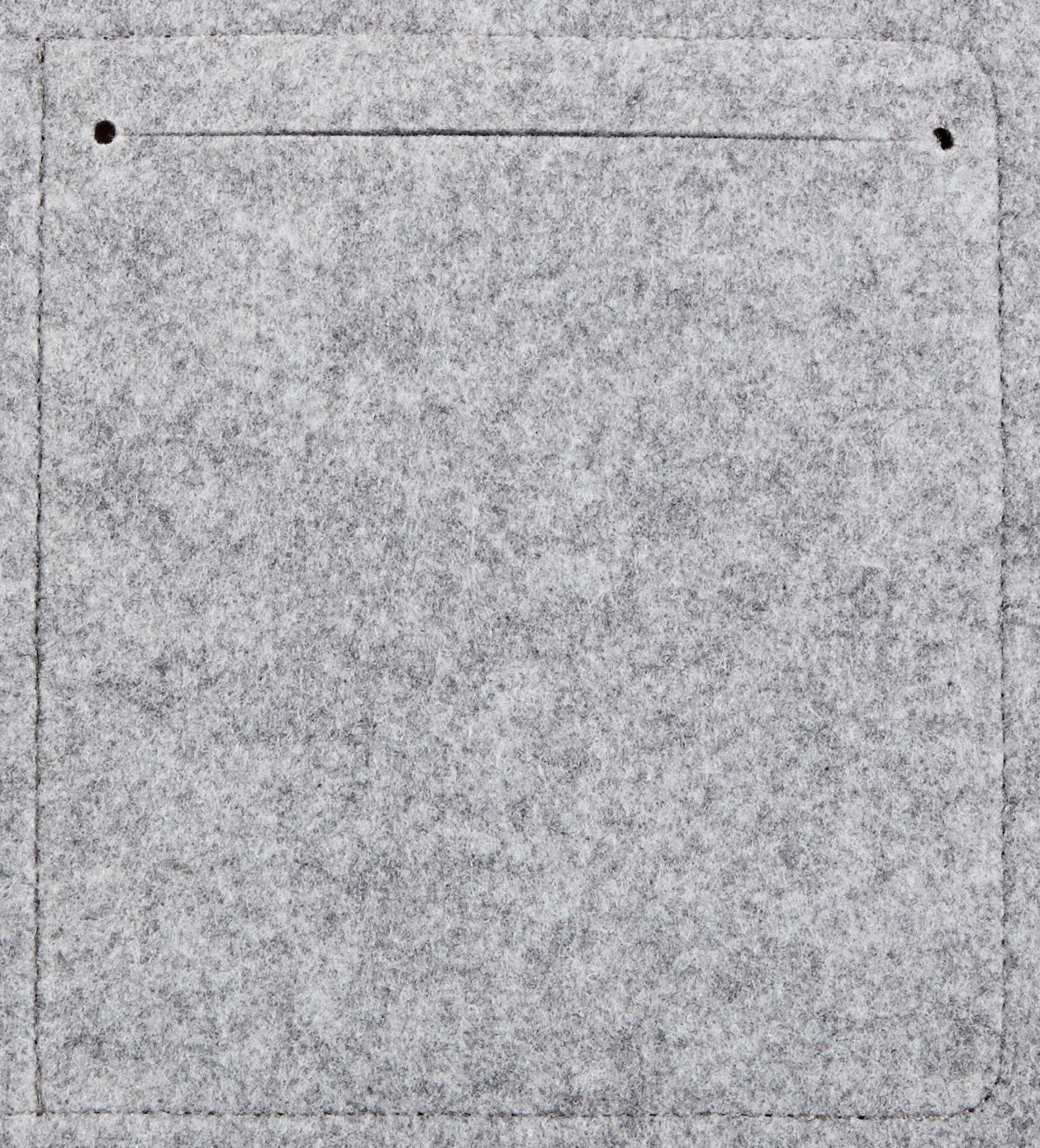 Amazon Basics 15.4 Inch Felt MacBook Laptop Sleeve Case - Light Grey Protective Cover for MacBook Pro/Air | Durable & Scratch-Resistant | Perfect for Travel, Work & School