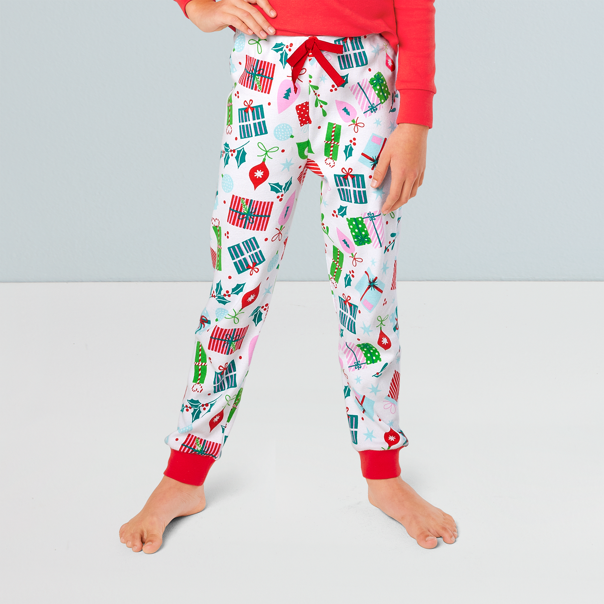Cozy Holiday Pajamas for Girls - Soft Christmas PJ Sets for Kids - Perfect for Family Photos & Festive Sleepovers