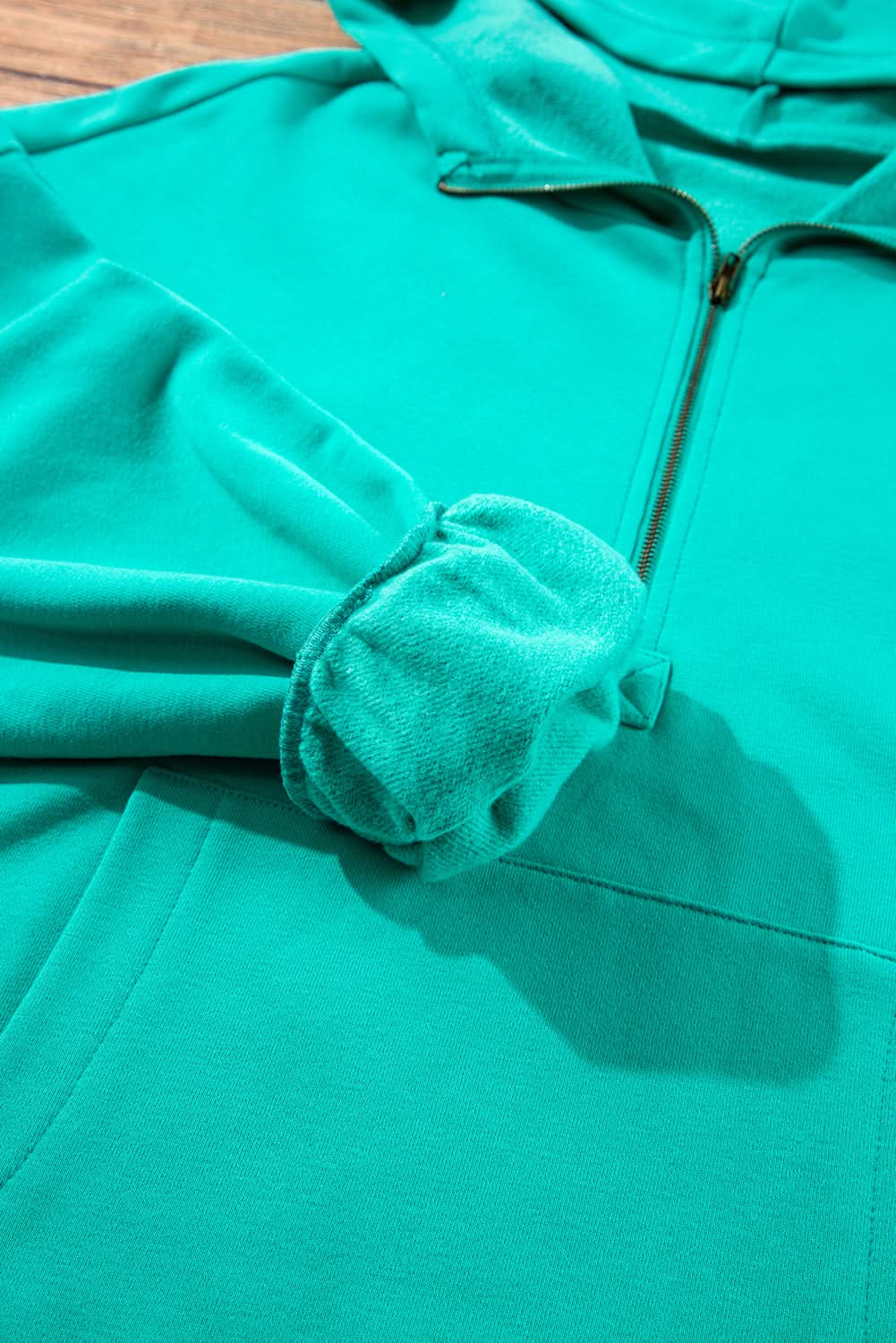 Aruba Blue Fleece Hoodie for Men & Women - Soft & Warm Zip Up Sweatshirt with Pockets - Perfect for Outdoor Activities, Casual Wear & Travel