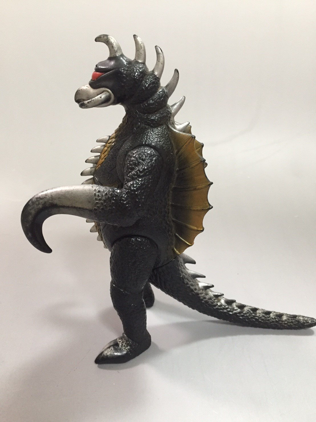 Bandai Movie Monster Series Gigan Action Figure - Collectible Godzilla Kaiju Toy for Fans & Display - Perfect for Home Decor, Gift Giving & Anime Collections