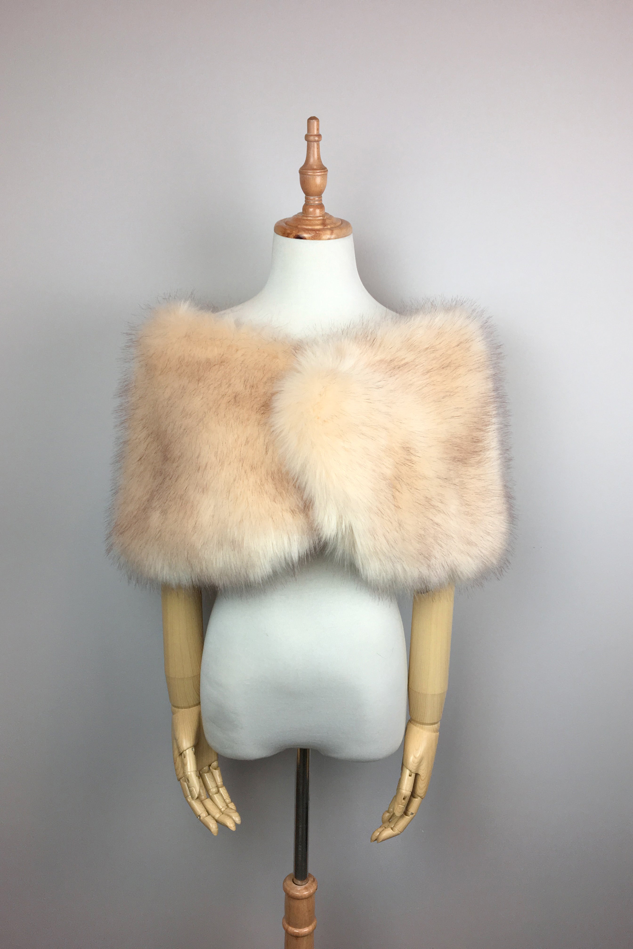 Luxury Champagne Fur Wrap Shawl - Elegant Faux Fur Stole for Women (Serena Cha03) | Perfect for Weddings, Parties, and Evening Events