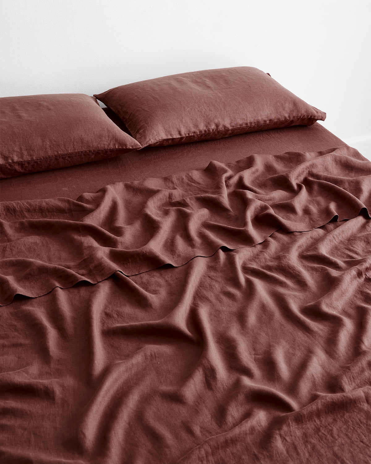 100% French Flax Linen Fitted Sheet - Organic Cacao Brown - Queen Size Bed Sheet Set - Breathable & Hypoallergenic for Allergy Relief - Perfect for Master Bedroom, Guest Room & Vacation Homes