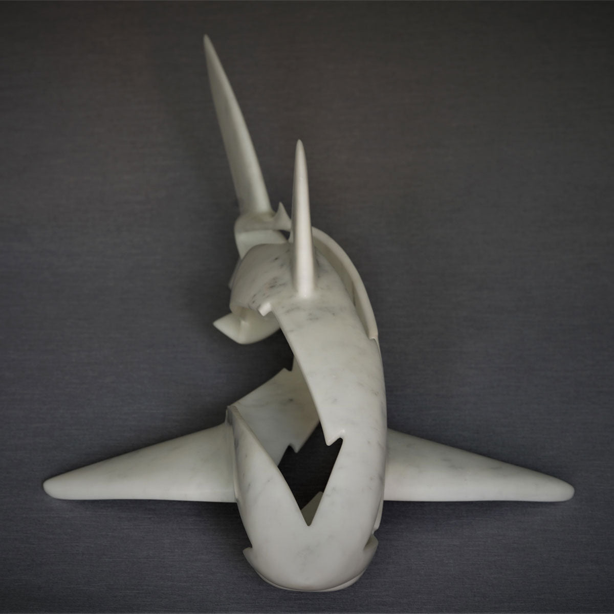 Aggressive Carrara Statuary Marble Sculpture - Handcrafted Italian Art for Home Decor, Office & Garden Elegance