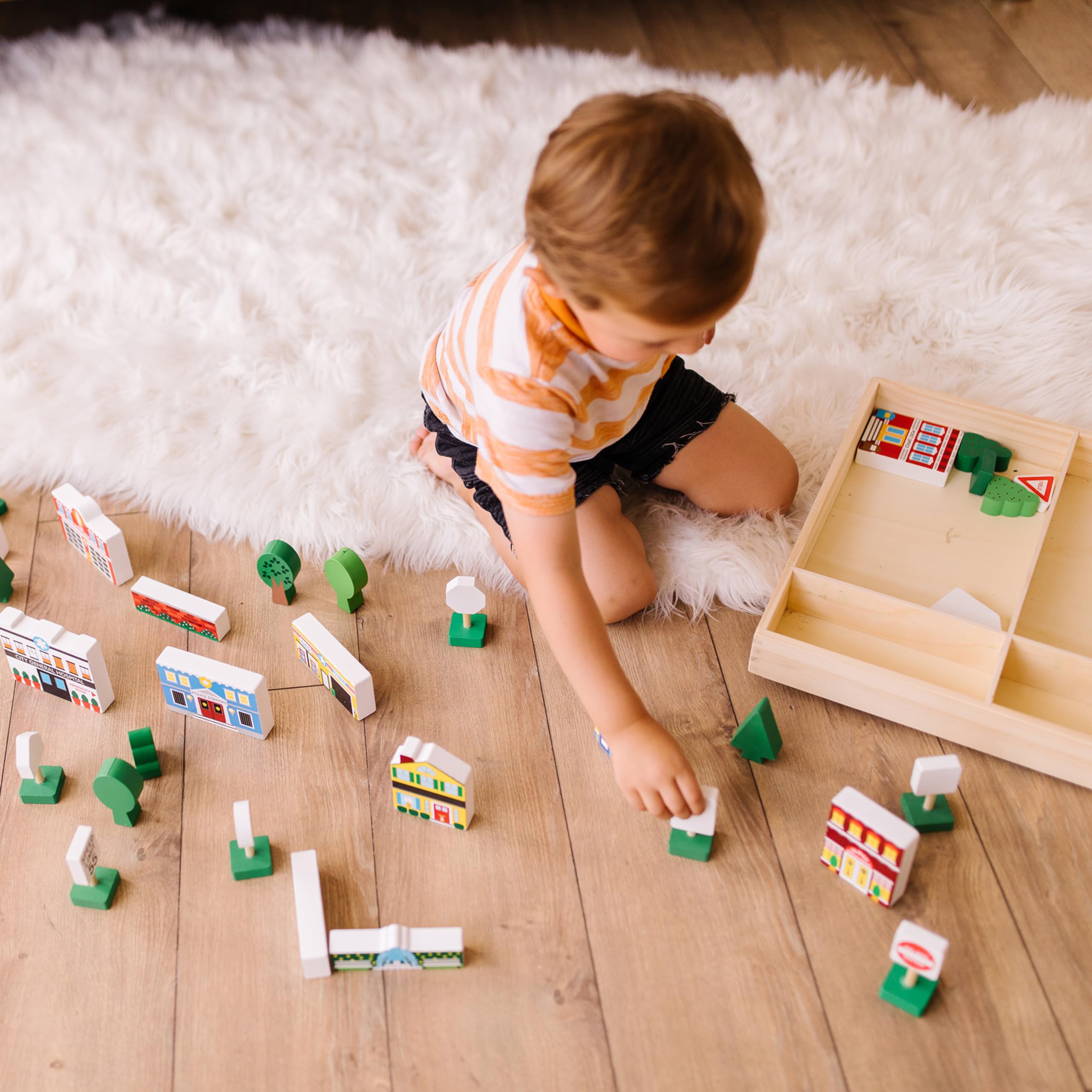Melissa & Doug Wooden Town Play Set with Storage Tray - 32 Piece Pretend Play Toy for Kids | Perfect for Imaginative Play, Preschool Learning & Home Organization