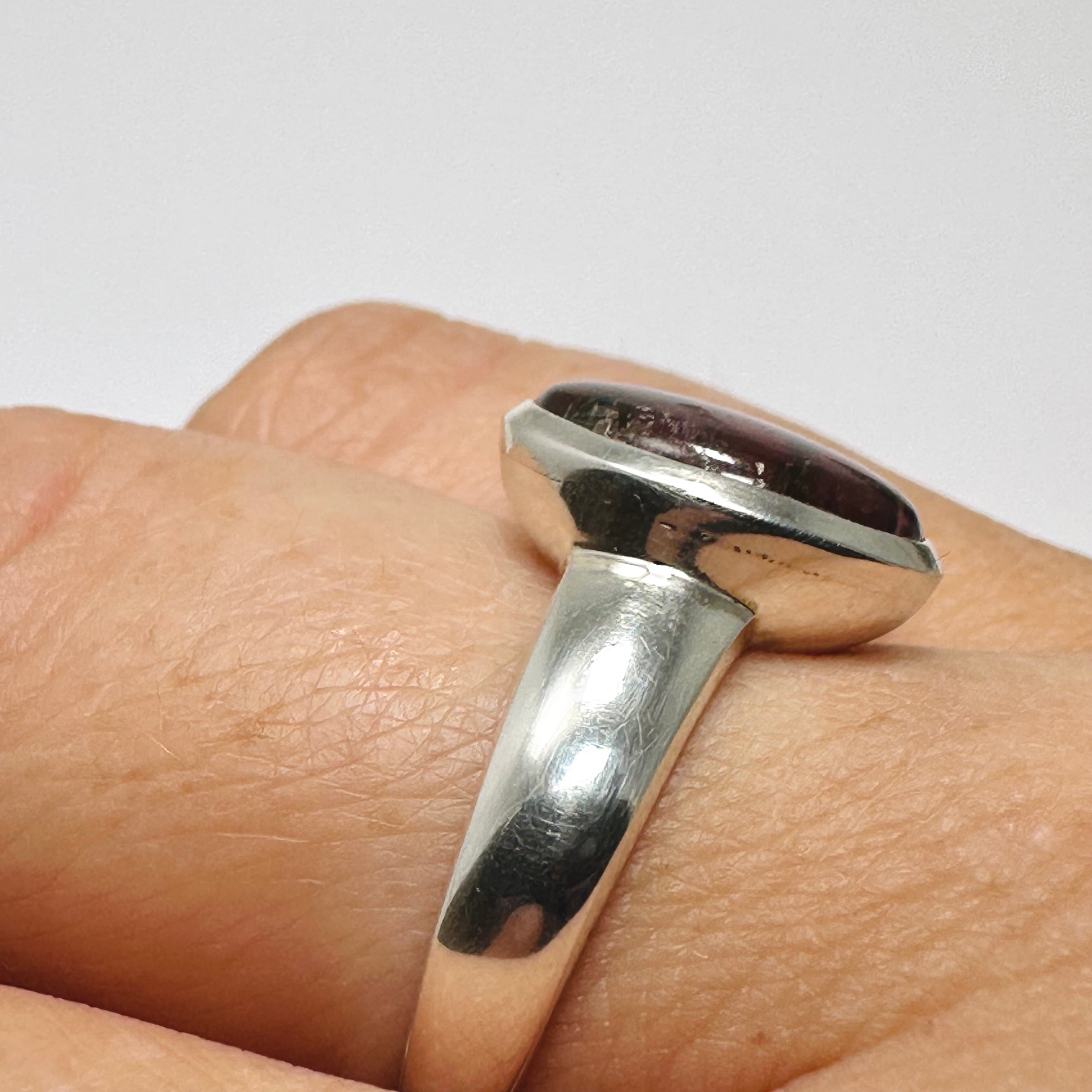 Natural Pink Tourmaline Oval Cabochon Ring - Size 9 Sterling Silver - PRGJ738 - Elegant Jewelry for Women's Daily Wear & Special Occasions