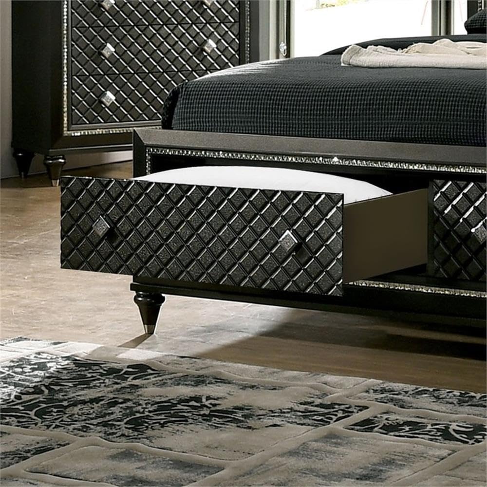 Furniture of America Braylene Wood Queen Bed with LED Lights in Metallic Gray - Modern Bedroom Furniture for Stylish Home Decor