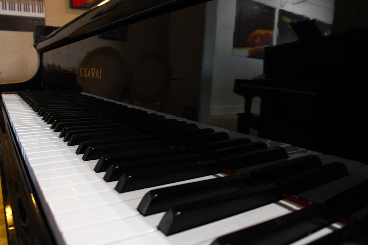 Vintage 1960 Kawai 7'4