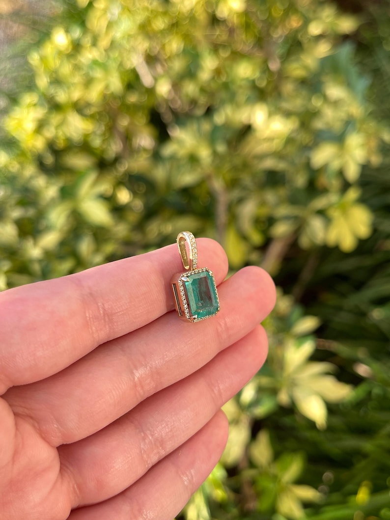 1.90tcw 14K Gold Natural Emerald & Diamond Pendant Necklace - Elegant Green Gemstone Jewelry for Women, Perfect for Weddings, Anniversaries & Special Occasions