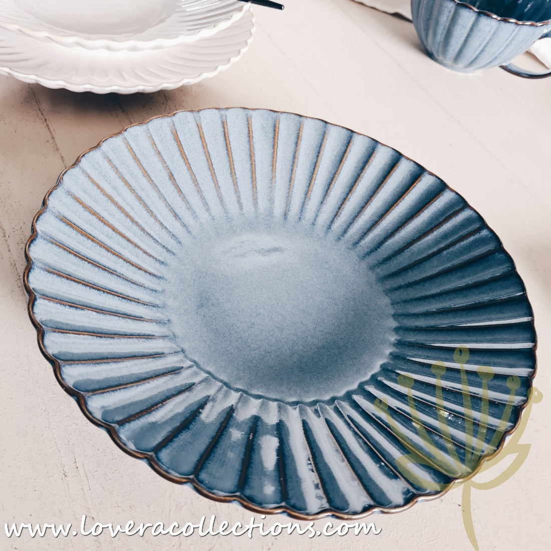 Rustic Seashell Dinnerware Set - Beach Themed Plates, Bowls & Serving Dishes for Coastal Dining & Entertaining - Perfect for Beach House, Summer Parties & Nautical Decor