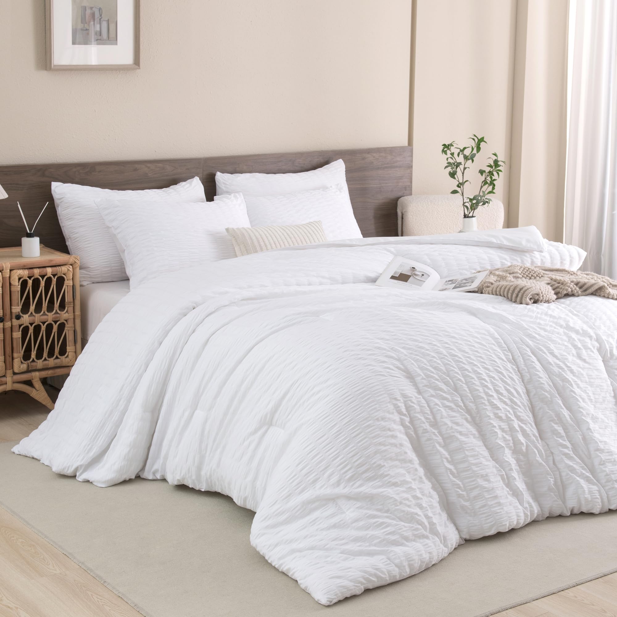Andency King Size White Comforter Set - 3 Piece Seersucker Bedding with 1 Down Alternative Comforter & 2 Pillowcases, Lightweight Microfiber, 104x90 Inches - Perfect for Master Bedroom, Guest Room & Cozy Home Decor