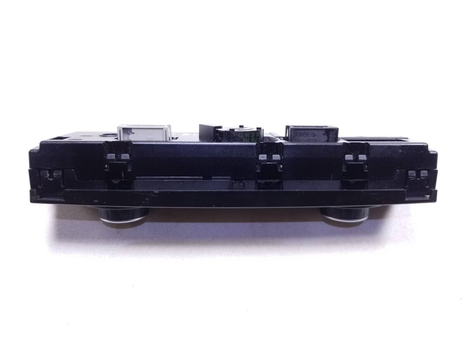 06-09 BMW E90 328i 330i 335i AC Temperature Climate Control Unit OEM Replacement - Perfect for Summer Cooling & Winter Heating Comfort