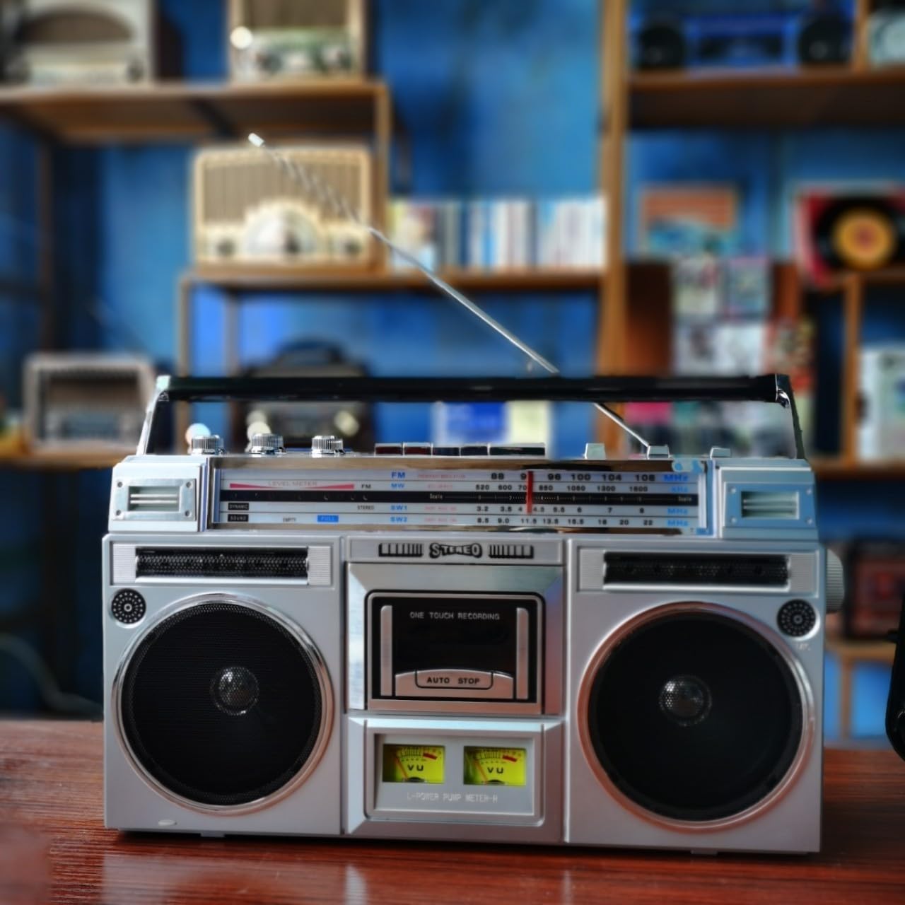 Retro 80s Style Portable CD Player Boombox with Cassette, FM Radio, SD/USB Input & 2 Speakers - 10M Transmission - Perfect for Home Parties, Outdoor Picnics & Travel