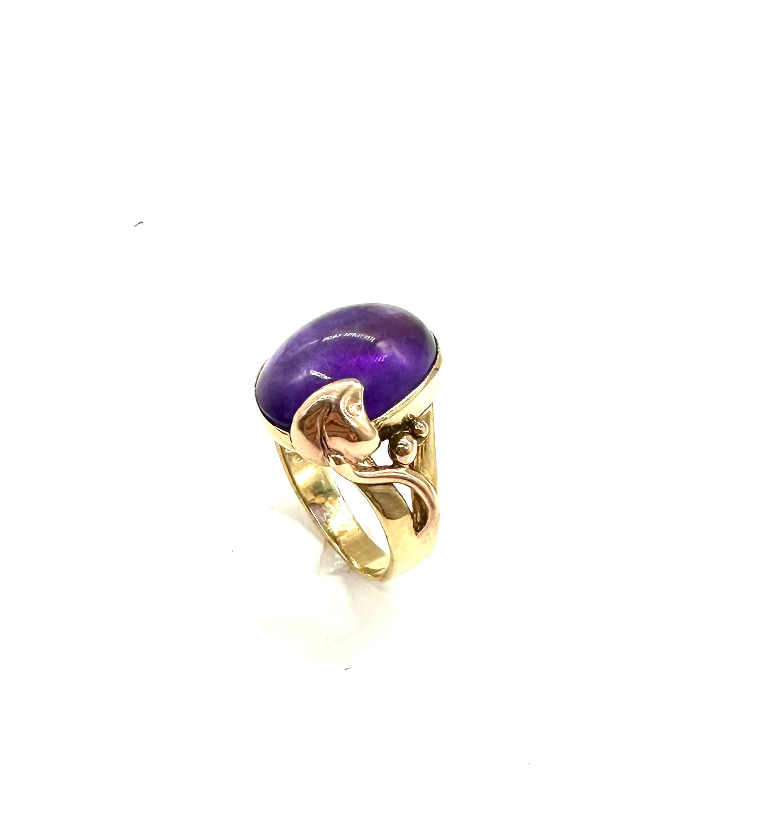 Oval Amethyst Bezel Set Ring - Elegant Purple Gemstone Jewelry for Women | Perfect for Weddings, Anniversaries & Special Occasions