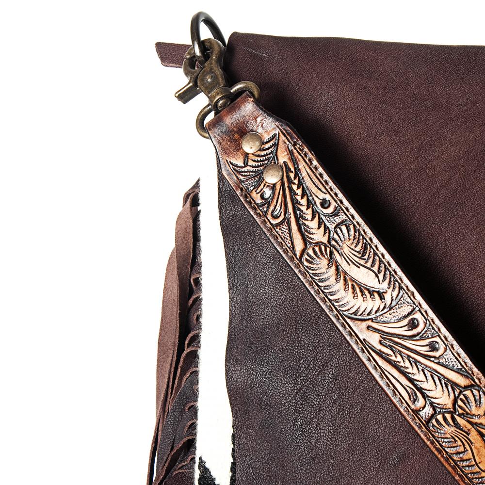 American Darling Conceal Carry Crossbody Bag - Black & White Aztec Print Design for Women | Perfect for Everyday Use, Travel & Shopping