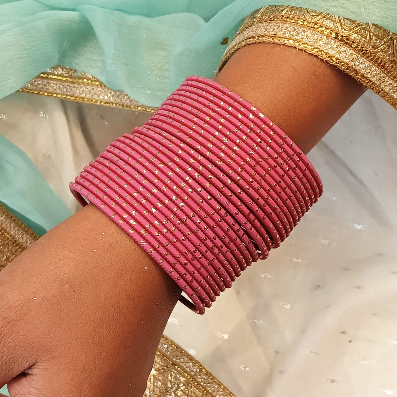 Efulgenz Indian Bangles Set - Bollywood Plain Metal Bangle Bracelets for Women | Wedding Jewelry & Costume Accessories | Perfect for Bridal, Party & Festival Outfits
