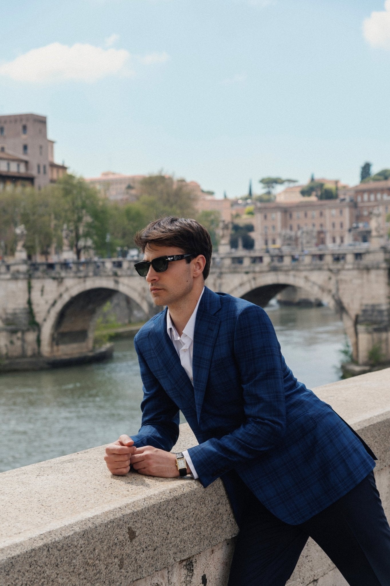 Ermenegildo Zegna HENRY SARTORIAL HERITAGE Wool Blazer Jacket - Navy/Black Checkered Pattern for Business Travel & Formal Occasions