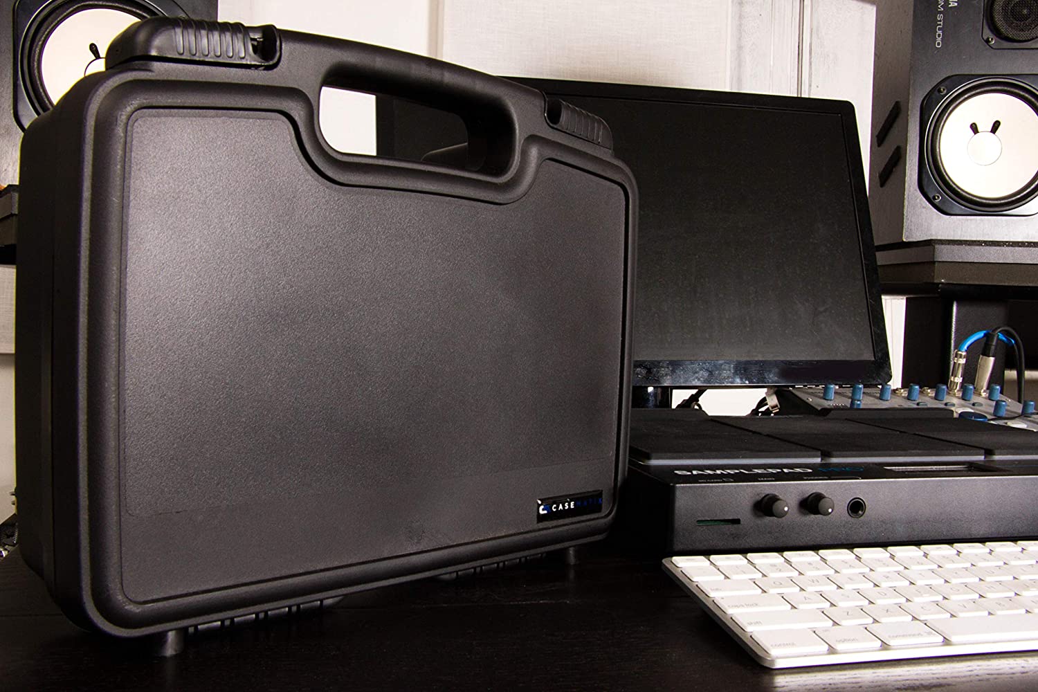 CASEMATIX Hard Travel Case with Custom Foam for AAXA P7 Pico Projector & Accessories - Fits P300, P4X, Ivation, Philips, Brookstone Projectors - Perfect for Travel, Storage & Protection with Mini Tripod & Charger