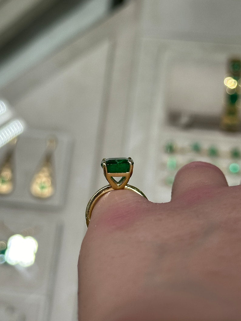 4.46ct 18K Gold Emerald Cut Solitaire Engagement Ring for Women - Elegant Wedding Band, Anniversary Gift, Proposal Jewelry - Perfect for Romantic Proposals, Weddings & Special Occasions