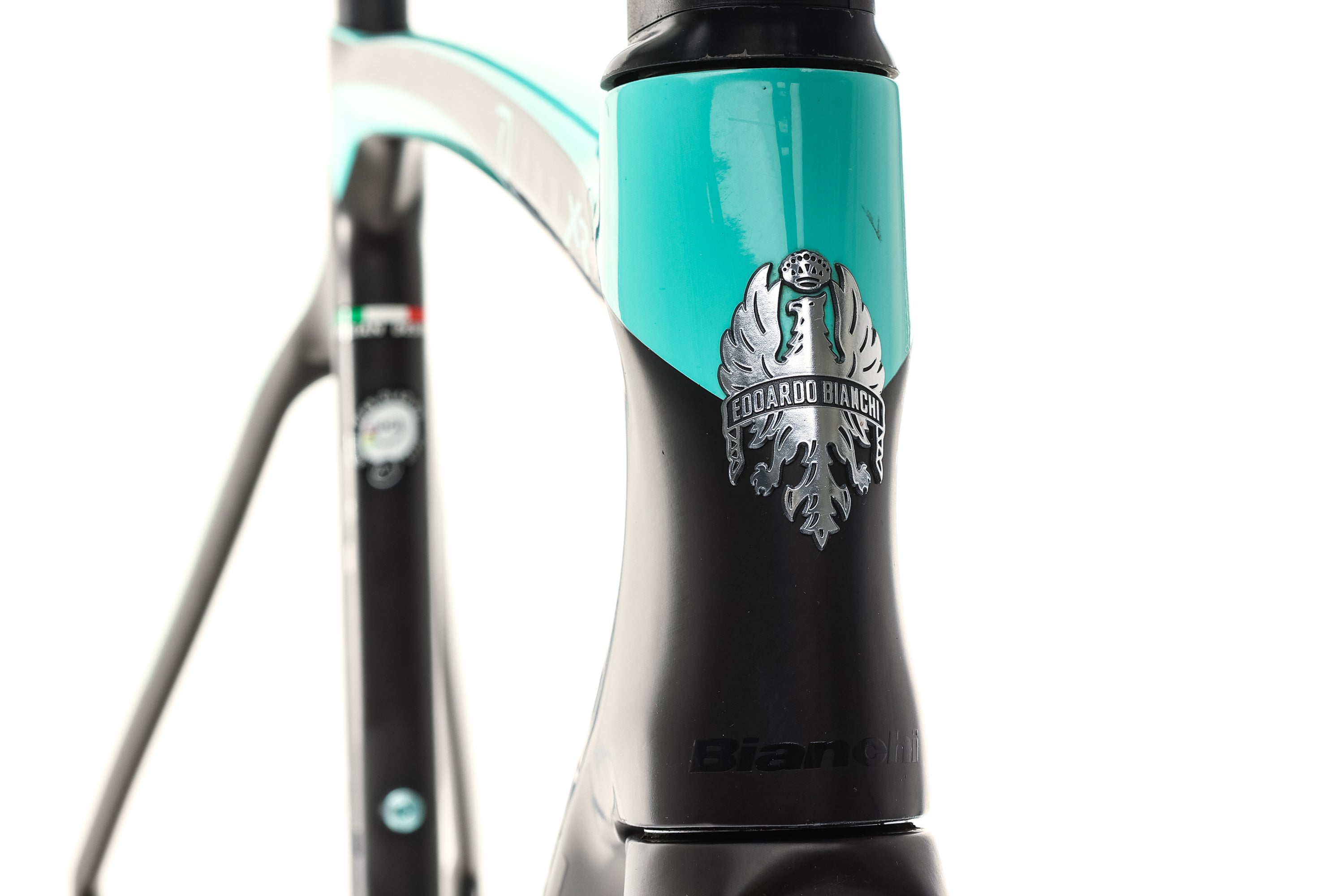 Bianchi Oltre XR4 55cm Carbon Road Bike Frameset 2020 - Lightweight & Aerodynamic for Racing & Endurance Cycling