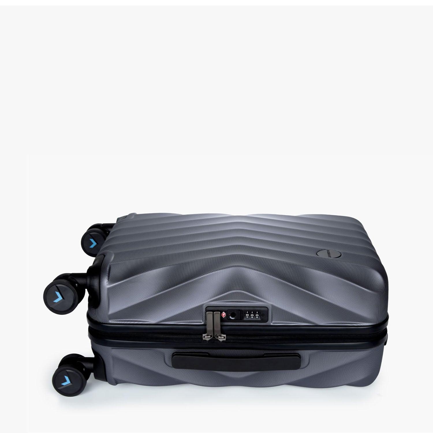 Globetrotter 20 Inch Hardside Spinner Carry-On Luggage - Lightweight Durable Suitcase for Business Travel & Weekend Getaways