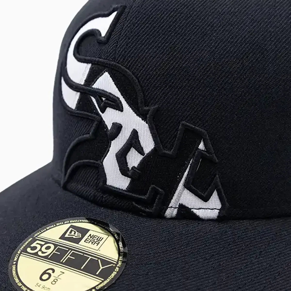 Chicago White Sox MLB 59FIFTY Fitted Hat - Official New Era Baseball Cap for Men - Perfect for Games, Collecting & Streetwear Fashion