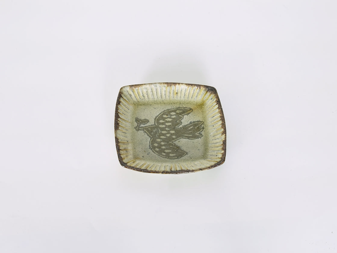 Takahiro Manome Bird Design Small Plate - Handcrafted Ceramic Appetizer Dish for Home Decor & Party Serving | Perfect for Hors d'Oeuvres, Desserts & Table Setting