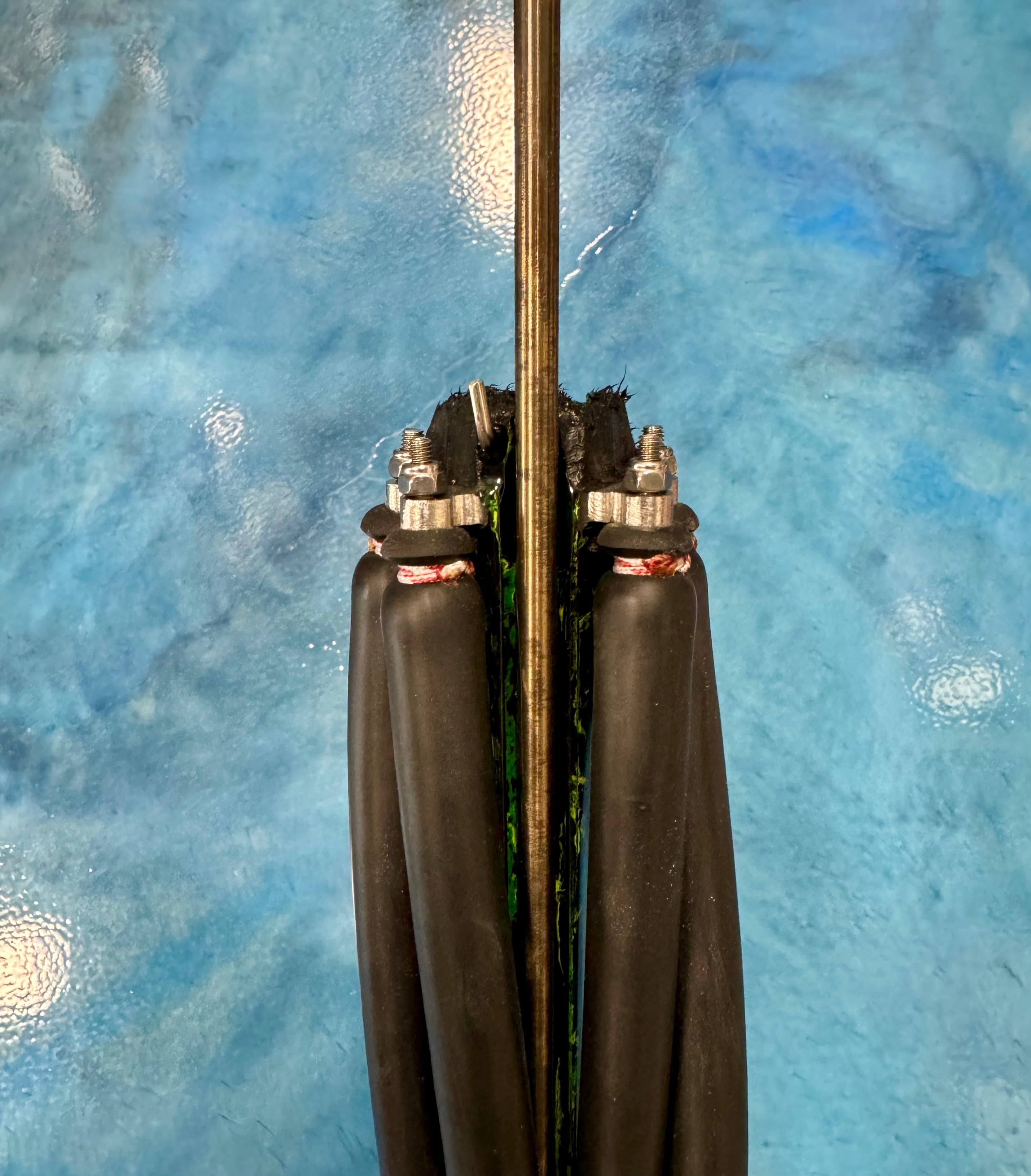 Mythicon Drakkar 100cm Carbon Fiber Speargun for Spearfishing - Professional Underwater Hunting Gear for Divers and Freedivers