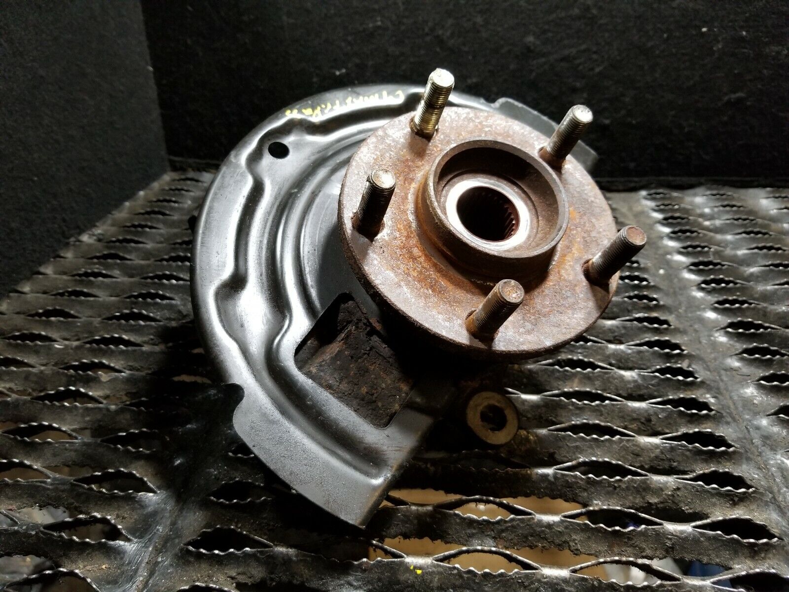 2004-2008 Nissan Maxima Front Right Passenger Side Spindle Knuckle OEM Replacement Part - Perfect for Suspension Repair & Wheel Alignment