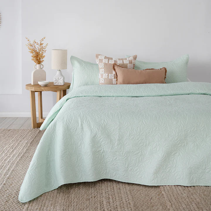 Botanica Glacier Coverlet Set By Bambury - Soft & Stylish Bedding for Cozy Comfort - Perfect for Master Bedrooms, Guest Rooms & Luxury Hotels