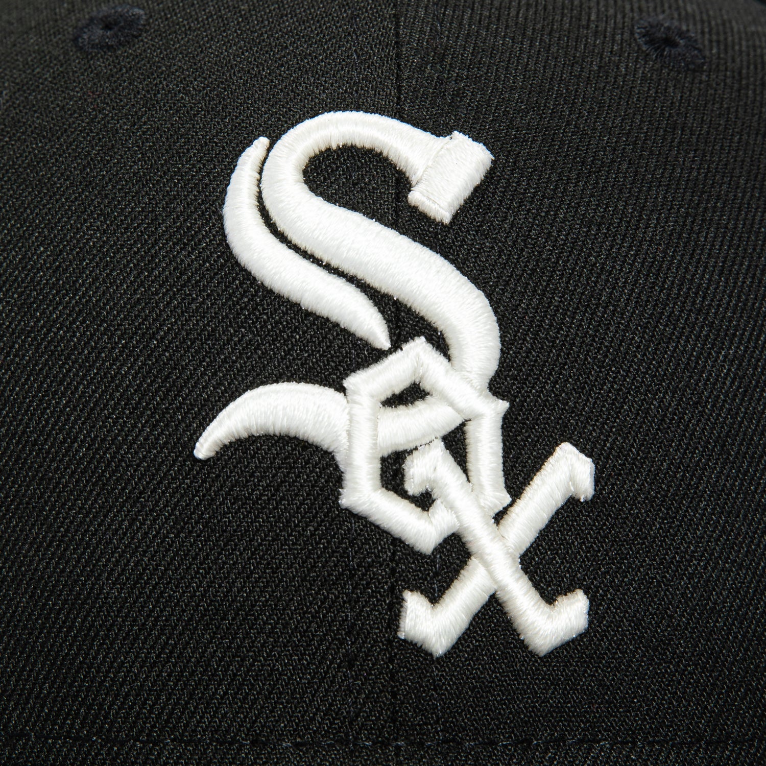 New Era 59Fifty Chicago White Sox Ken Griffey Jr. Milestone Patch Snapback Hat - Black | Official MLB Baseball Cap for Men & Women | Game Day, Sports Fan Gift, Streetwear Fashion