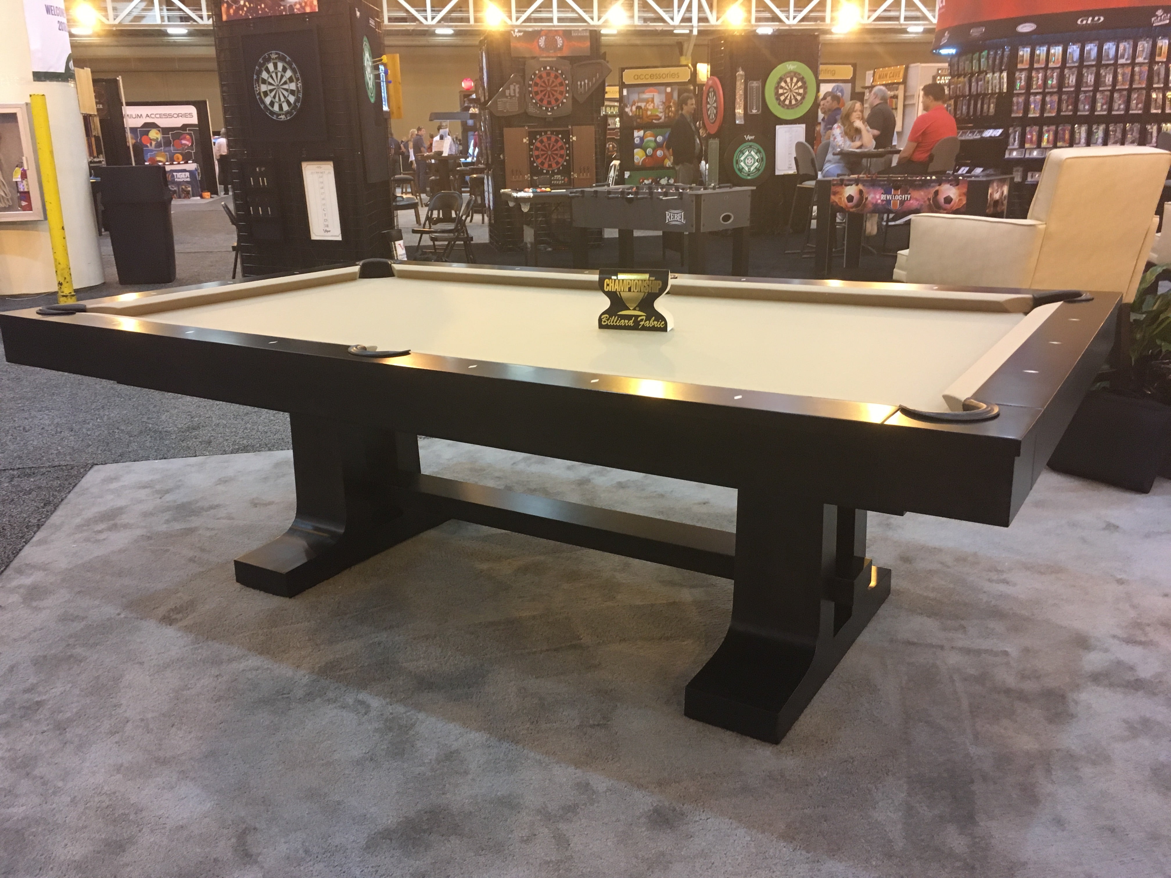 Premium California House Atherton Pool Table - Professional 8ft Billiard Table for Home Game Room, Bar & Man Cave - Perfect for Family Entertainment & Competitive Play