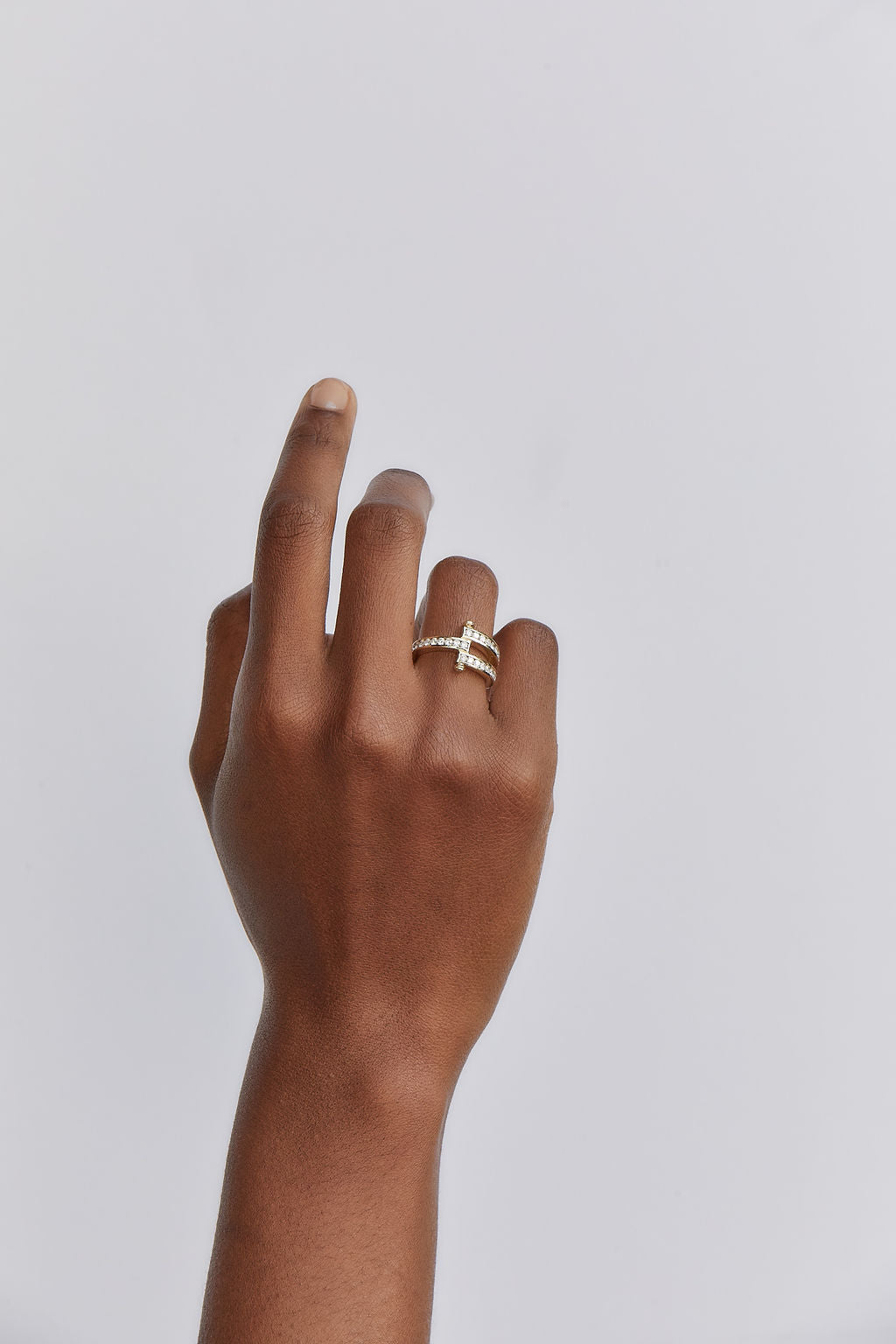 Exquisite Round Diamond Magna Ring - Elegant 14K Gold Wedding Band for Women | Perfect for Engagement, Anniversary & Special Occasions