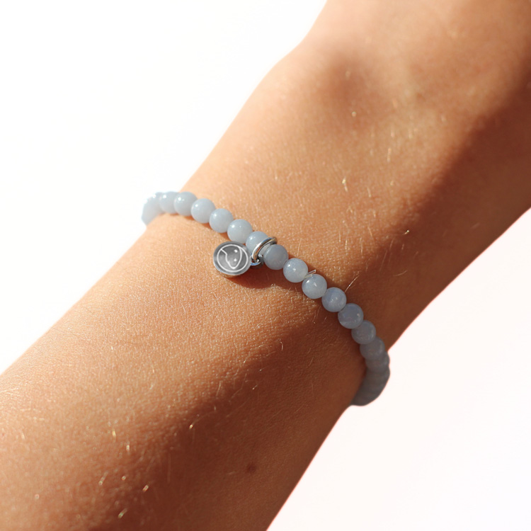 Celestite Healing Crystal Bracelet for Women - Natural Stone Beaded Wristband for Stress Relief & Positive Energy - Perfect for Meditation, Yoga & Spiritual Balance