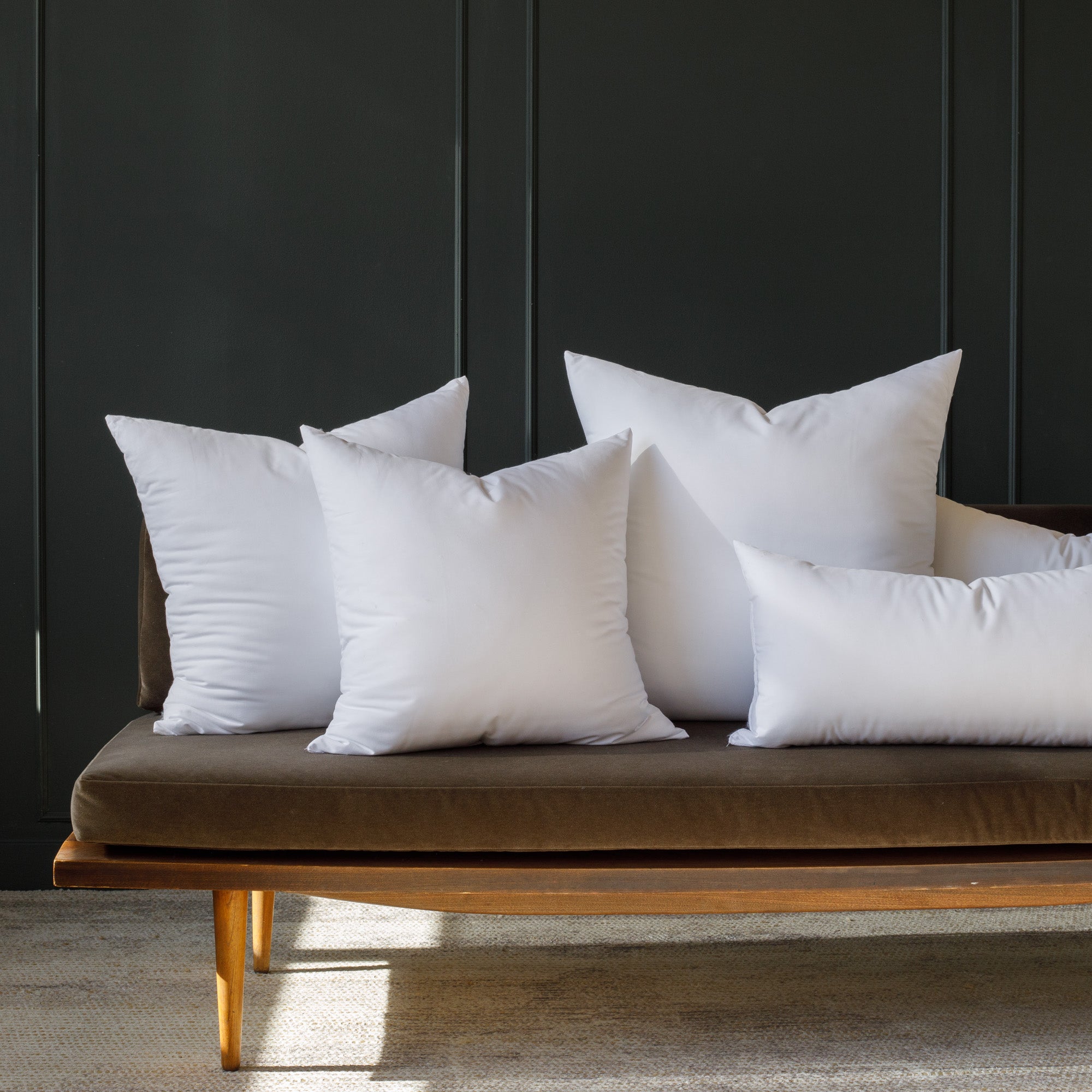 Premium Faux Down Pillow Inserts - Soft & Hypoallergenic Bedding for Ultimate Comfort - Perfect for Sofas, Beds, and Decorative Throw Pillows