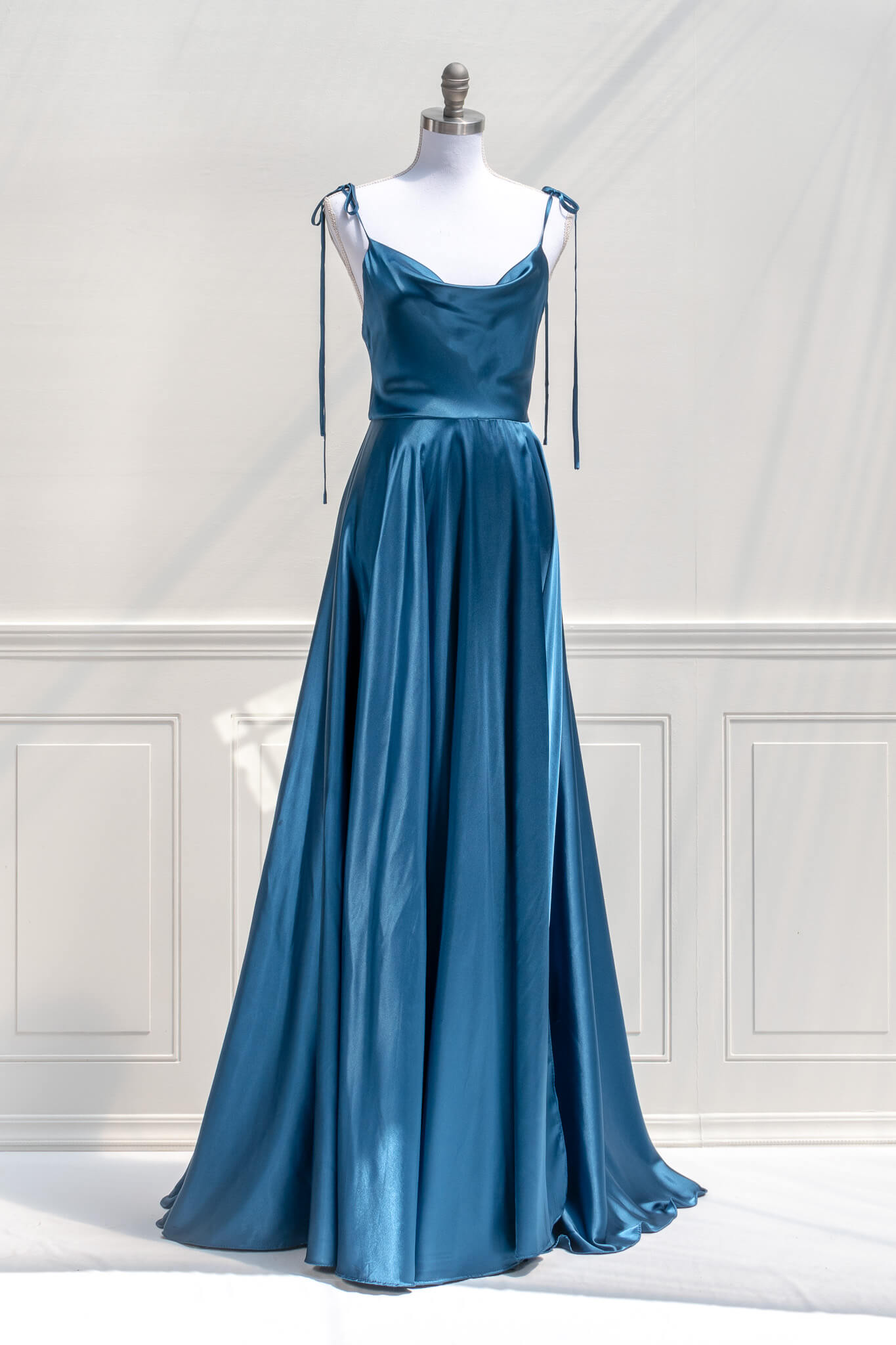 Aphrodite Dress - Elegant Sapphire Blue Evening Gown for Women | Perfect for Weddings, Parties & Special Occasions