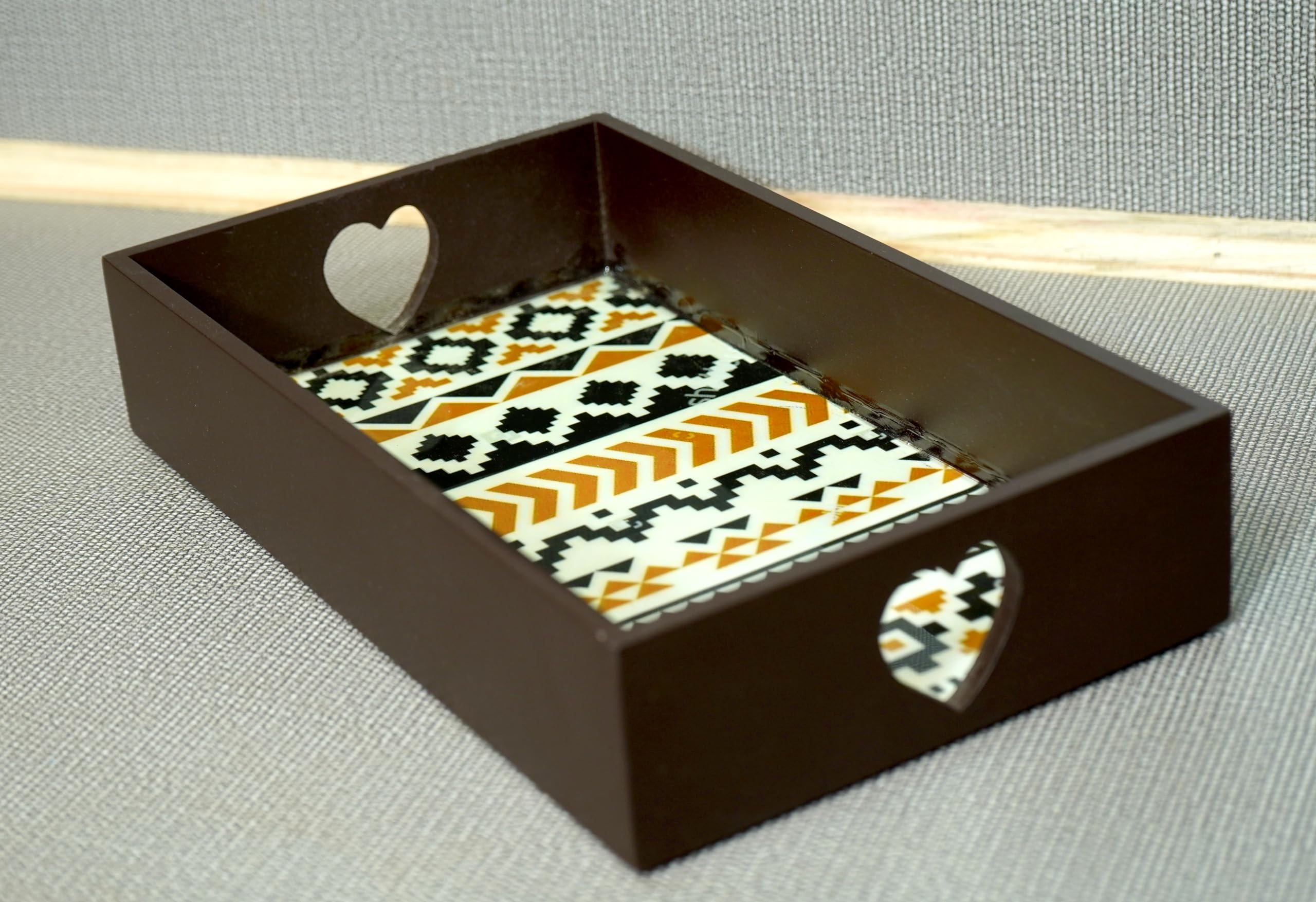 Deseno TWN 10x6 Inch Wooden Serving Tray - Elegant Kitchen & Dining Table Platter for Snacks, Dry Fruits, Coffee, Tea - Perfect for Home Decor & Entertaining Guests (Pack of 1, Laminated Finish)