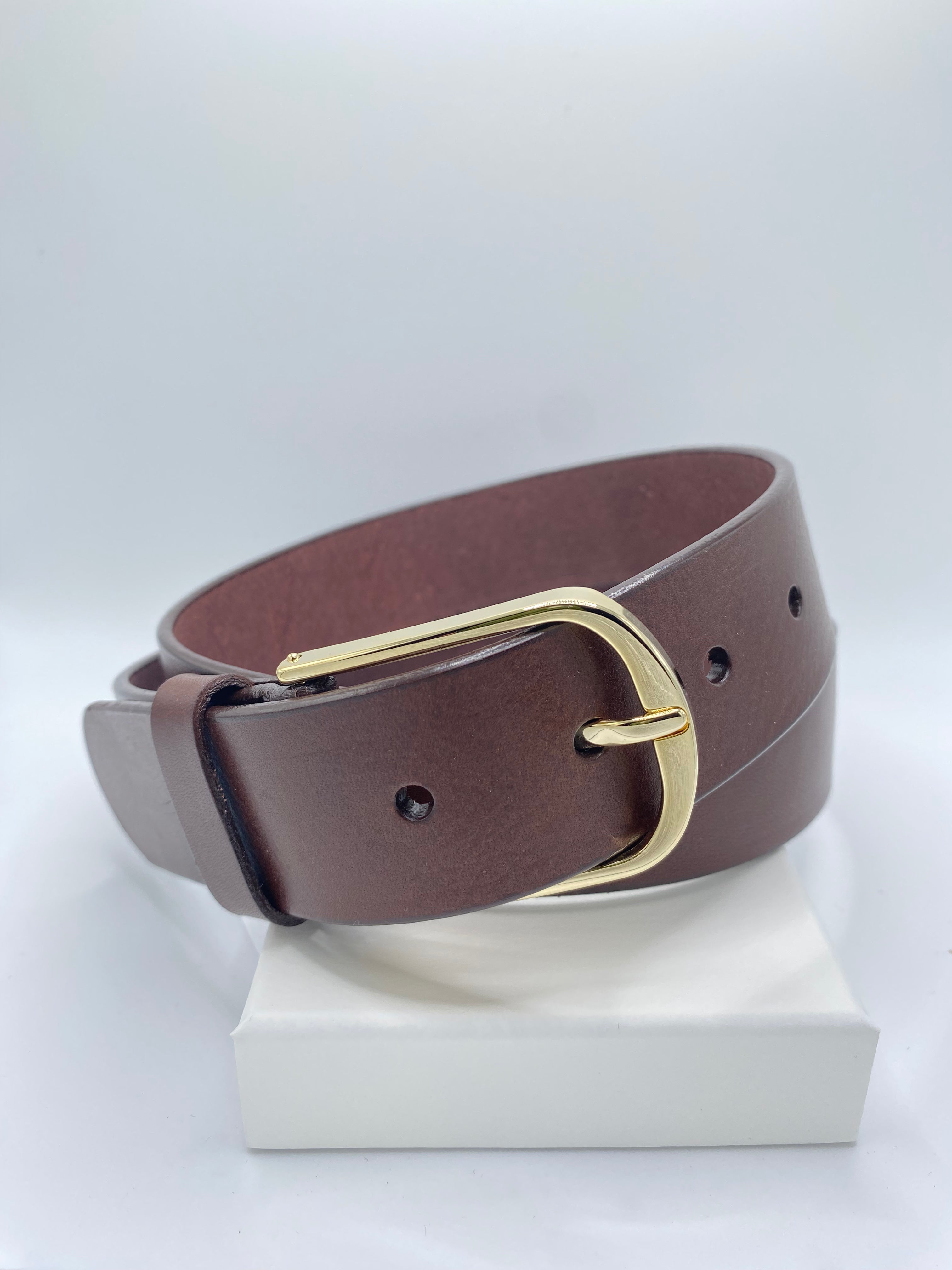 BRAYAN Polished U Buckle Belt for Men - Stylish Leather Dress Belt for Business & Casual Wear - Perfect for Office, Wedding & Formal Occasions