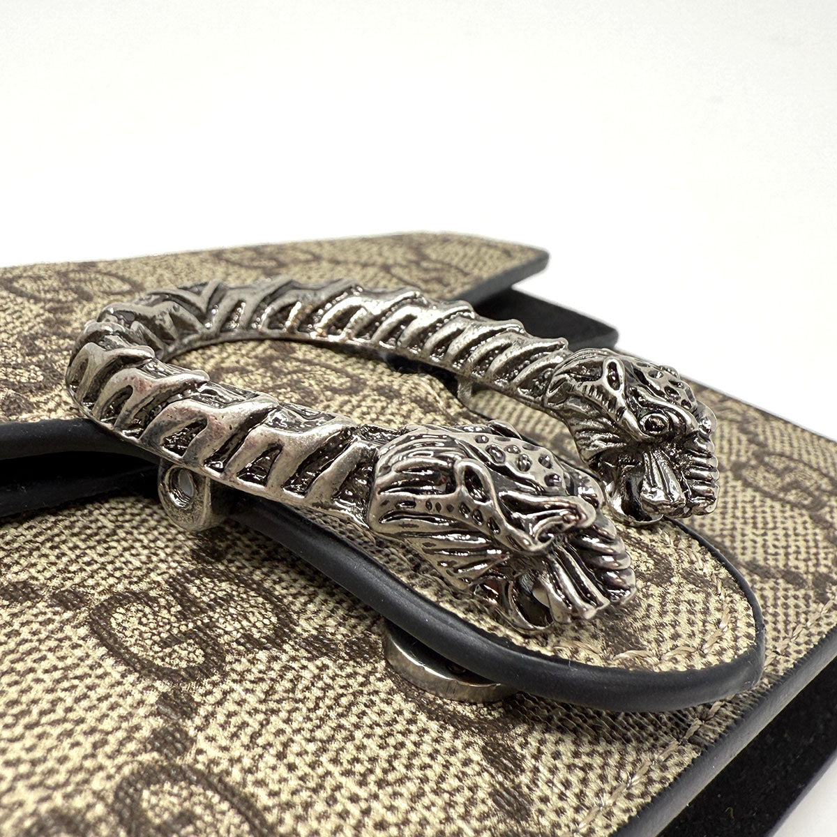 Gucci GG Marmont Small Leather Crossbody Bag for Women - Stylish Shoulder Purse for Everyday Use, Date Night & Travel