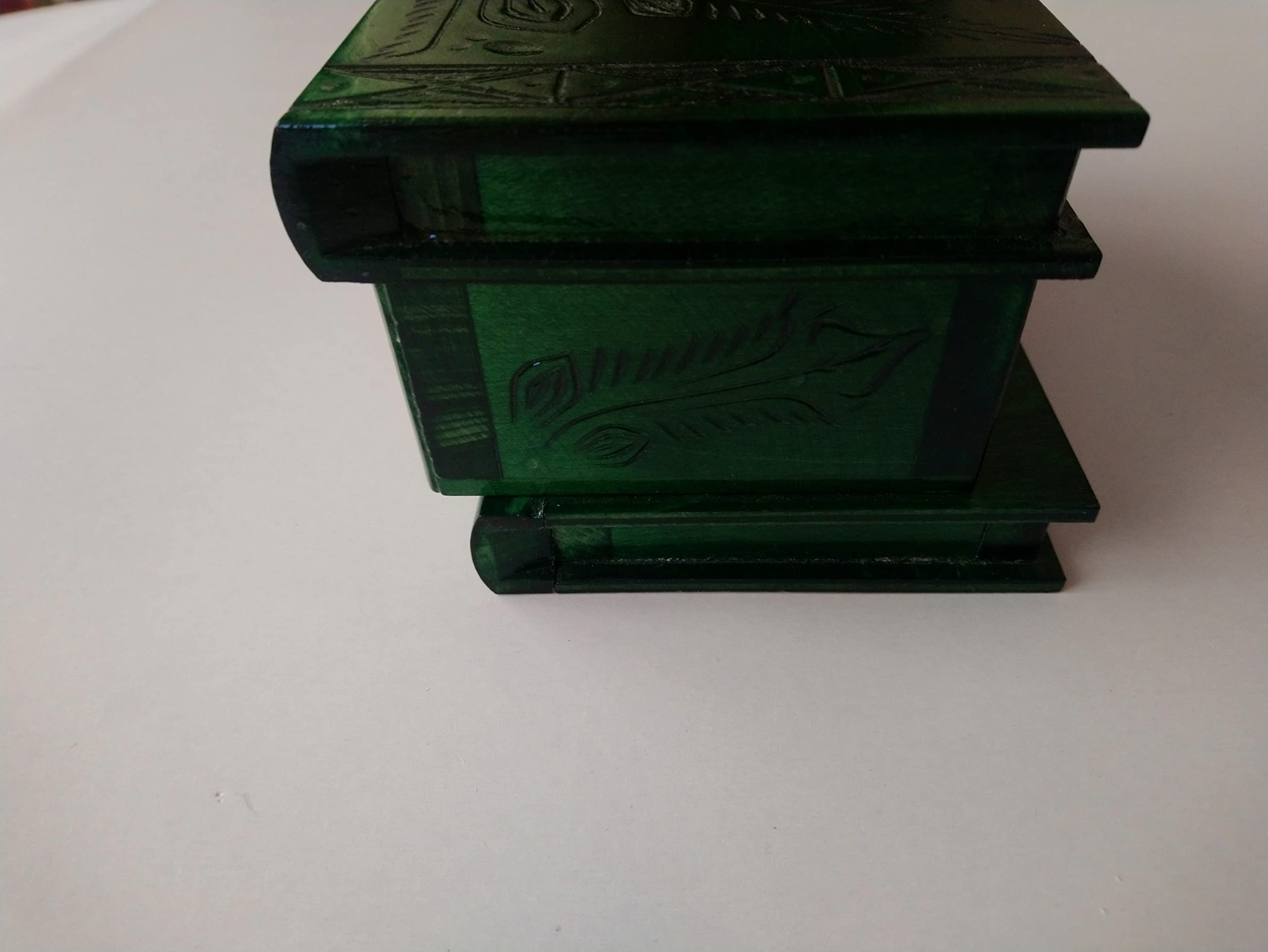 Handcarved Wooden Magic Puzzle Box - Secret Treasure Storage & Jewelry Box - Beautiful Pine Green Design - Perfect for Gifts, Home Decor & Puzzle Enthusiasts