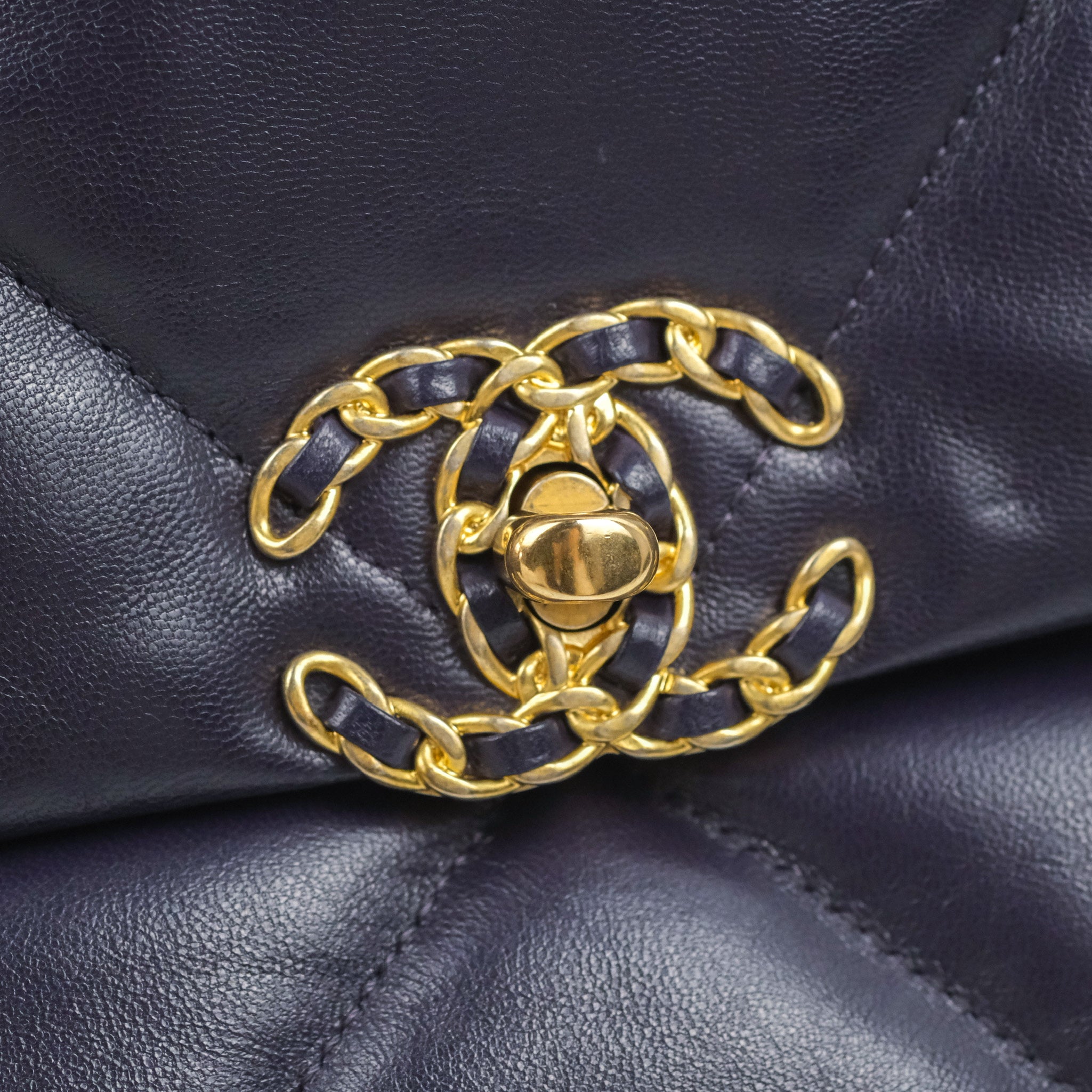 Chanel 19 Medium Flap Bag in Dark Purple with Mixed Hardware - Luxury Designer Handbag for Women, Perfect for Date Night & Special Occasions