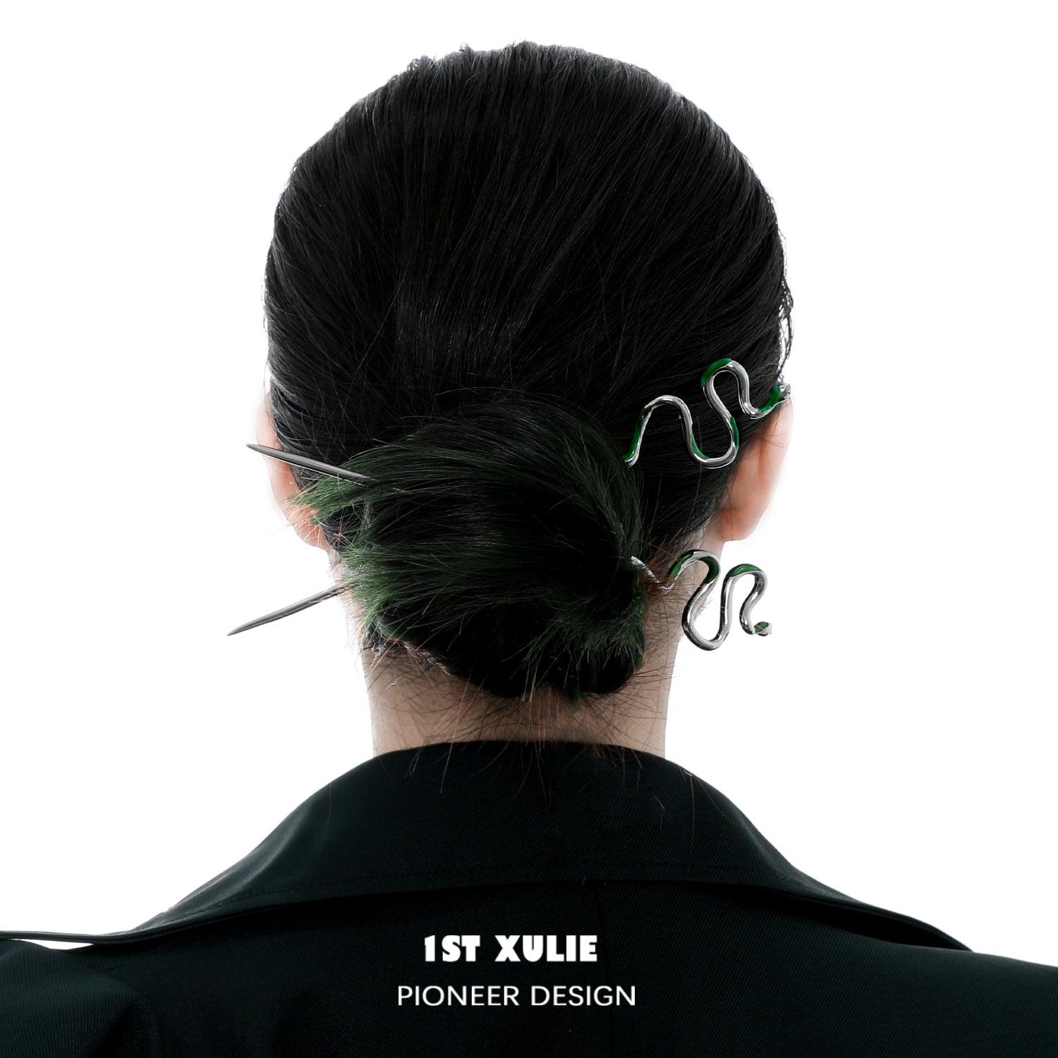 18k Platinum Plated Slytherin House Snake Hair Clip - Elegant Harry Potter Inspired Hairpin for Cosplay, Gift & Daily Wear