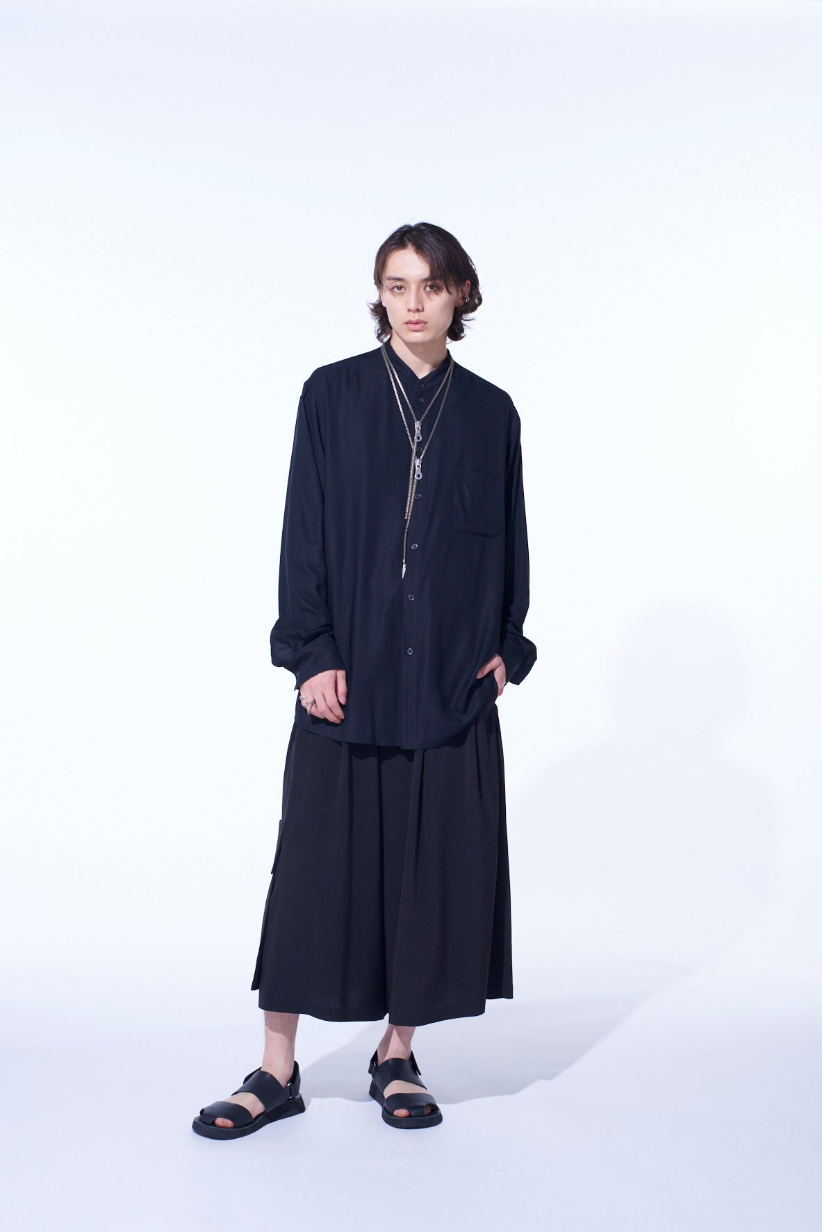 Stylish Crepe de Chine Cropped Wide Pants with Gusseted Flap Pockets - Women's High Waist Loose Fit Trousers for Casual Wear & Office Outfits