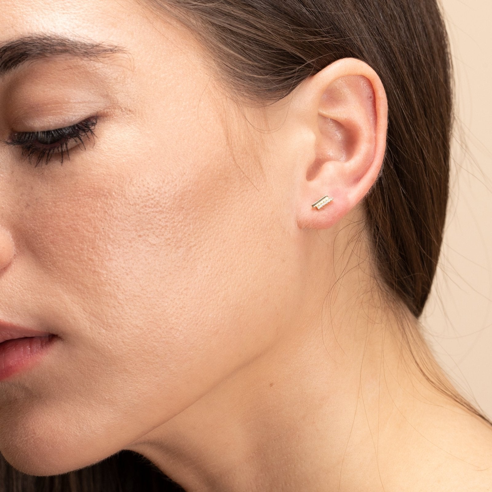 14K Yellow Gold Diamond Pavé Double Bar Stud Earrings for Women - Elegant & Durable Jewelry for Everyday Wear, Parties & Special Occasions