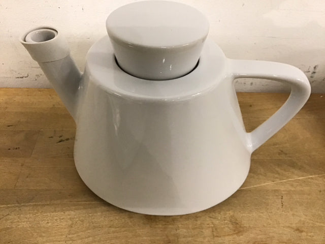10 oz White Ceramic Teapot with Infuser - Perfect for Loose Leaf Tea, Herbal Tea & Iced Tea Brewing at Home, Office or Gifts
